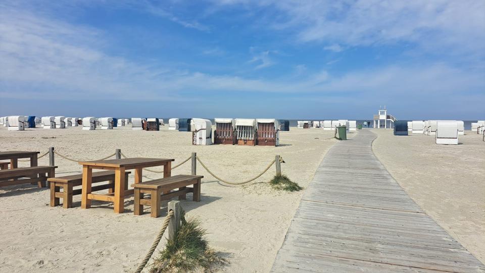 Thumbnail-Ferienwohnung Carolinensiel Harlesiel Nordsee Strand Urlaub Meer
