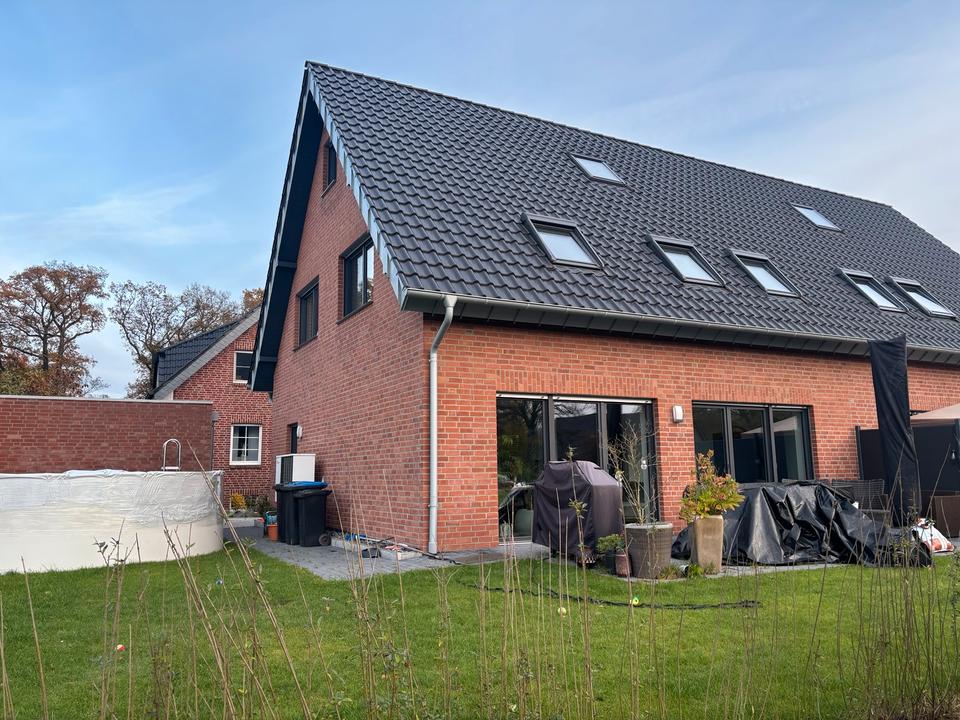 Thumbnail-Neubau aus 2023: Attraktive Doppelhaushälfte Top-Ortskern-Lage