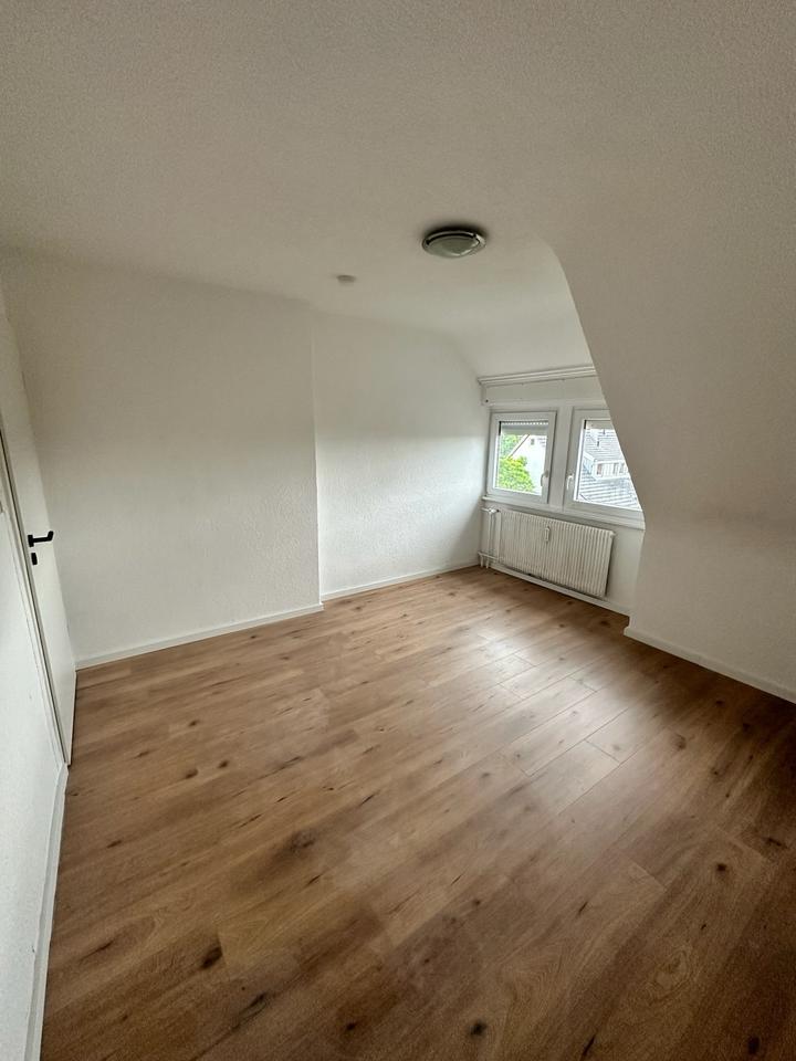 Thumbnail-Kapitalanlage mit 8% Mietrendite - 3-Zimmer-DG-Wohnung