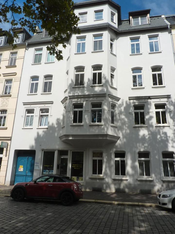 Thumbnail-Teilmöblierte freundliche 1 R-Wohnung (49qm) in Gera-Ost (R. Bi