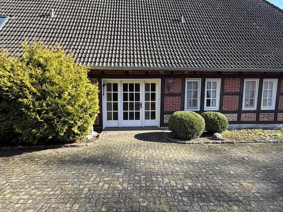 Thumbnail-Wohnung im Erdgeschoss - Charmantes Fachwerkhaus mit großem Garten und Kamin Wohnen im Grünen