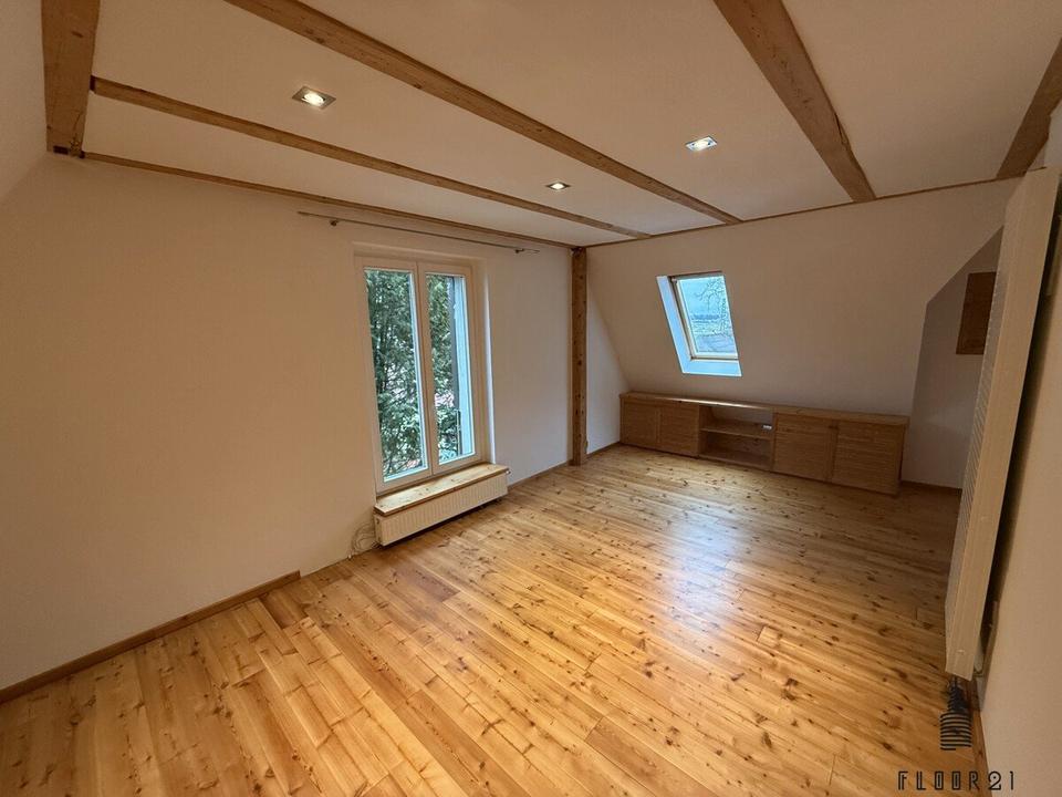 Thumbnail-**Bezugsfrei** Freistehendes EFH mit Wintergarten und Terrasse