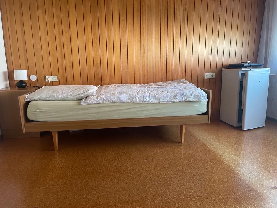 Thumbnail-1 Zi Appartement Pendlerzimmer in 73529 GD