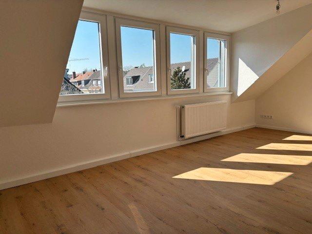 Thumbnail-Wunderschöne, umfassend sanierte DG-Wohnung in Mörsenbroich