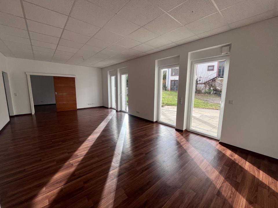 Thumbnail-3-Zimmer-Whg, barrierearm mit Terrasse und kl.Garten in Nierstein