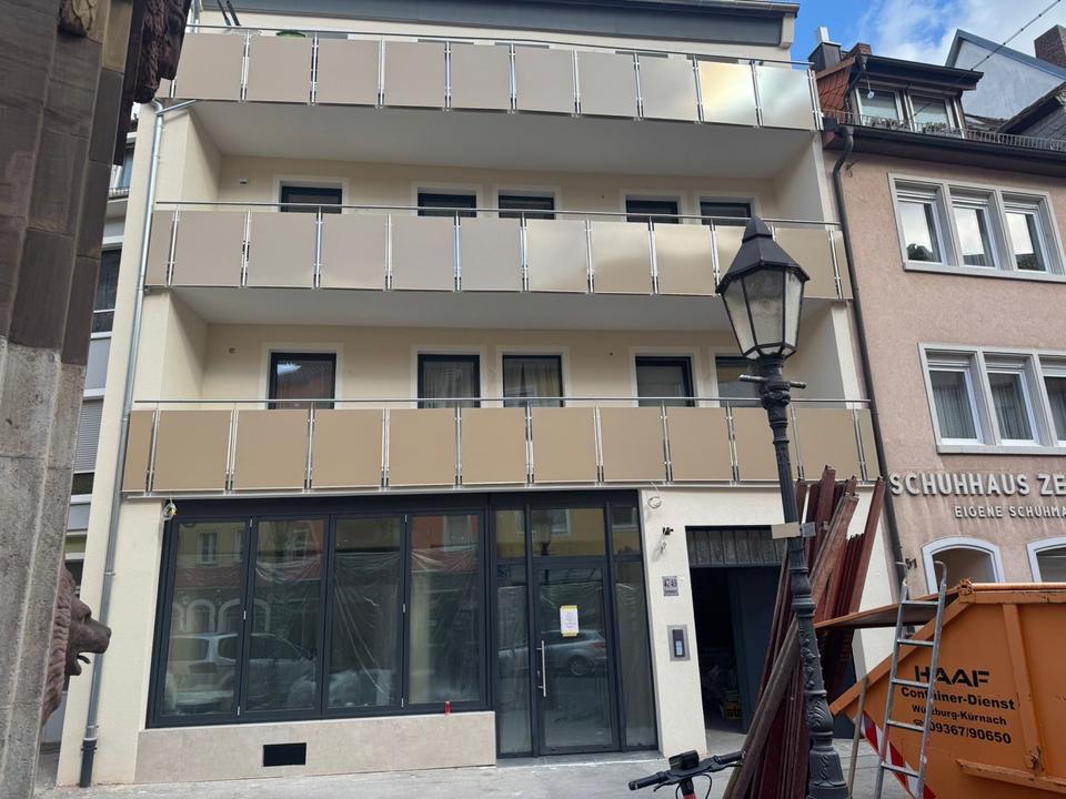 Thumbnail-Mädchen WG Zimmer in Würzburger Altstadt