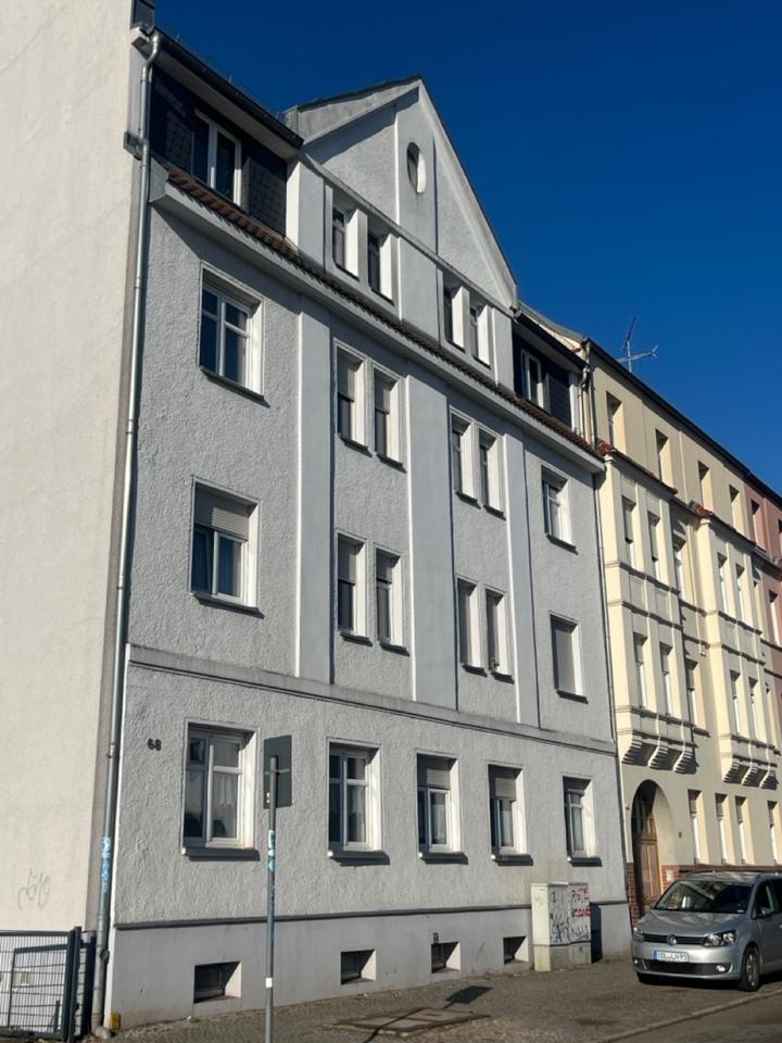 Thumbnail-Dachgeschosswohnung in Stendal-Nord mit Balkon & Stellplatz