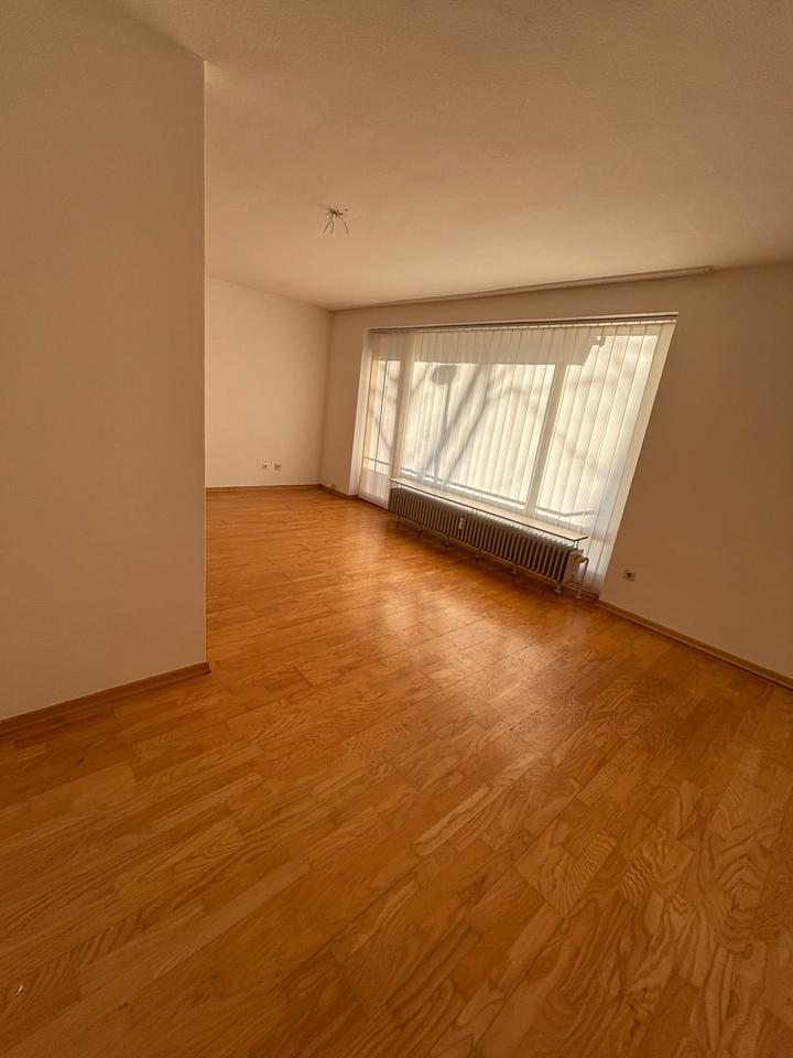 Thumbnail-Wohnung in Citynähe Braunschweig Wedderkopsweg mit großem Balkon