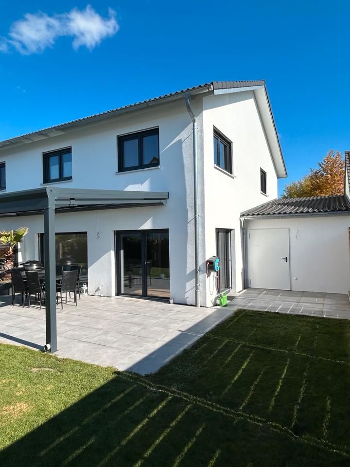 Thumbnail-Moderne Doppelhaushälfte in Ratzenried zu verkaufen