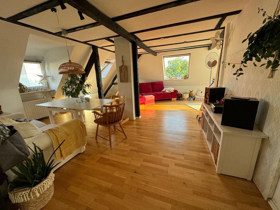 Thumbnail-Charmante DG-Wohnung mit EKB, Garten - mitten in Hannover