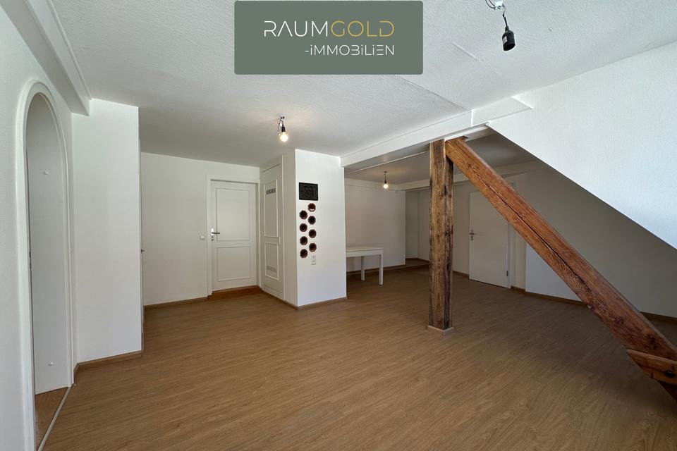 Thumbnail-Großzügige 4-Zimmer-Dachgeschosswohnung mit großer Terrasse in zentraler Lage von Lörrach