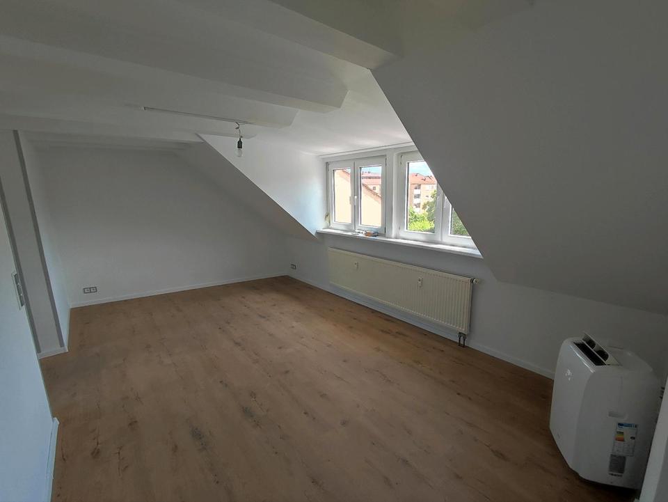 Thumbnail-Dachgeschoss Studio Zentral Nürnberg Steinbühl