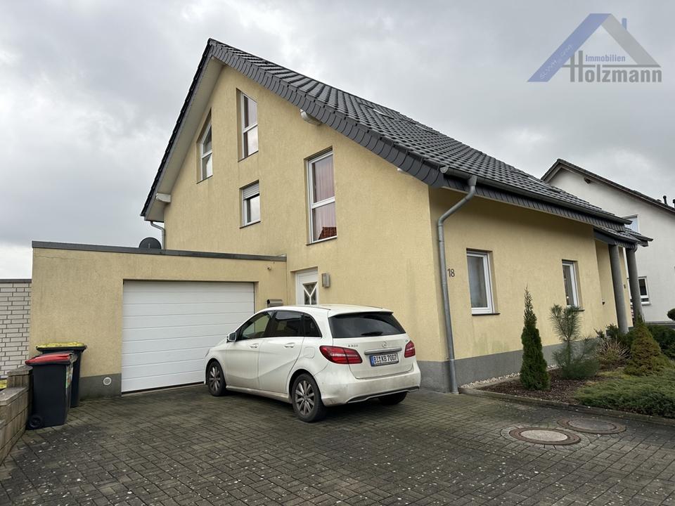 Thumbnail-2 Zi. Dachgeschosswohnung zur Miete in Bielefeld-Jöllenbeck - Holzmann Immobilien