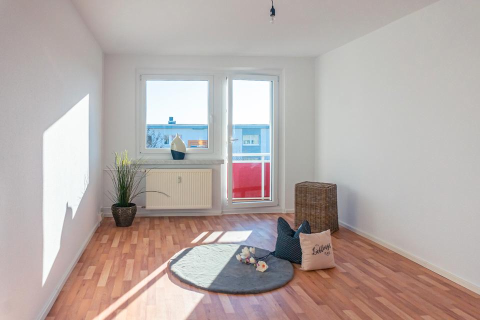 Thumbnail-3-Raum-Wohnung mit Balkon unweit vom Rosengarten entfernt