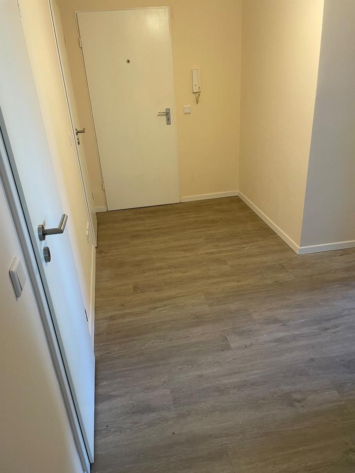 Thumbnail-Komplett renovierte 2 Zimmerwohnung Hannover Wettbergen