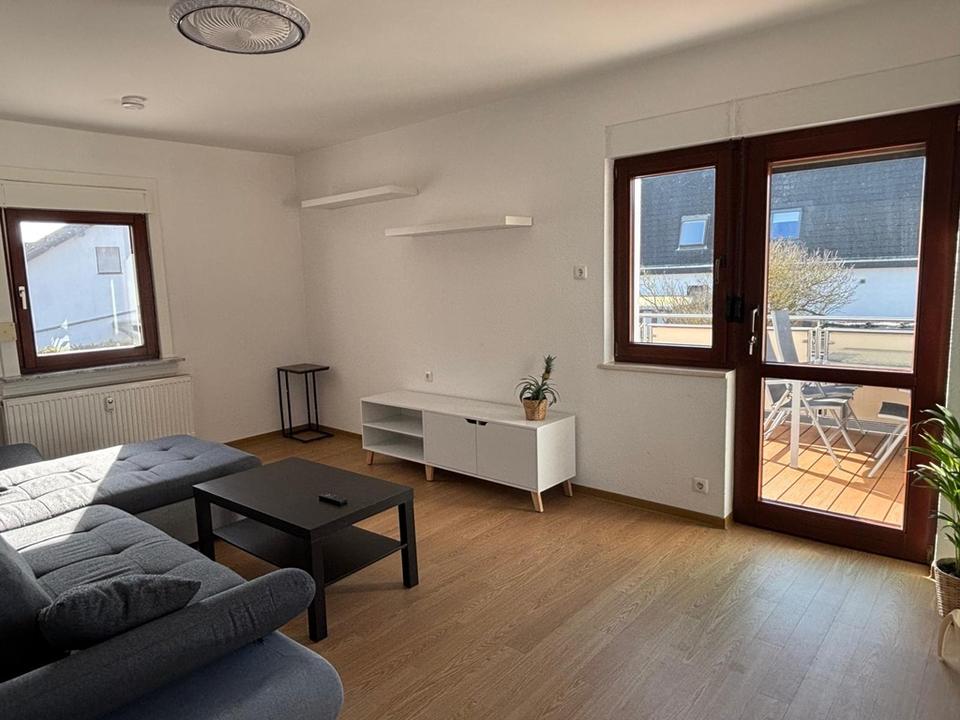 Thumbnail-Ober-Wöllstadt: Schicke, moderne 3,5- Zimmer-Wohnung im 1. OG mit Sonnenbalkon und Garage - top!