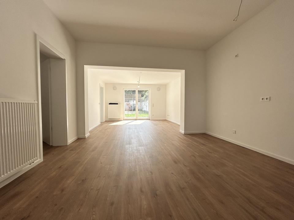 Thumbnail-*Moderne Erdgeschosswohnung mit Gartenabschnitt in Köln-Kalk*