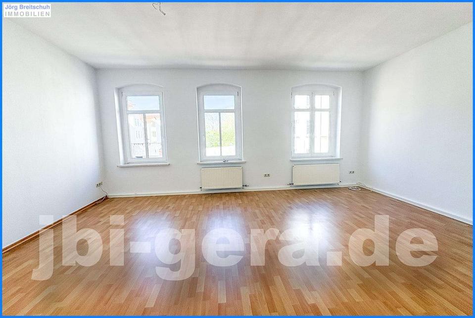 Thumbnail-3-Raum-Wohnung mit Balkon und herrlichem Weitblick sowie Garten im Ostviertel zu vermieten