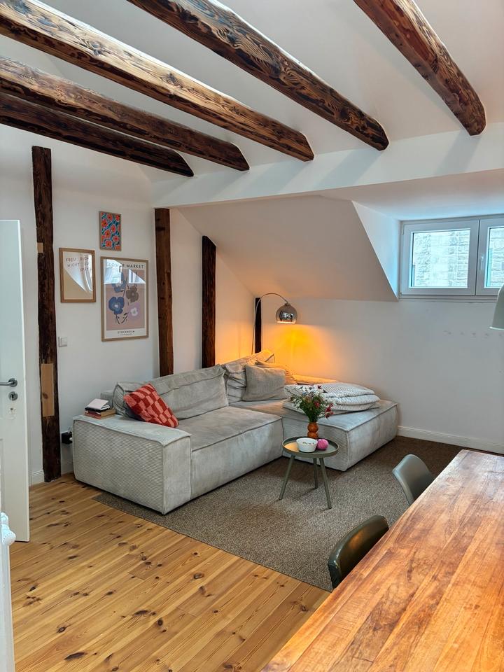 Thumbnail-Lichtdurchflutete Dachgeschosswohnung in Ruhrort