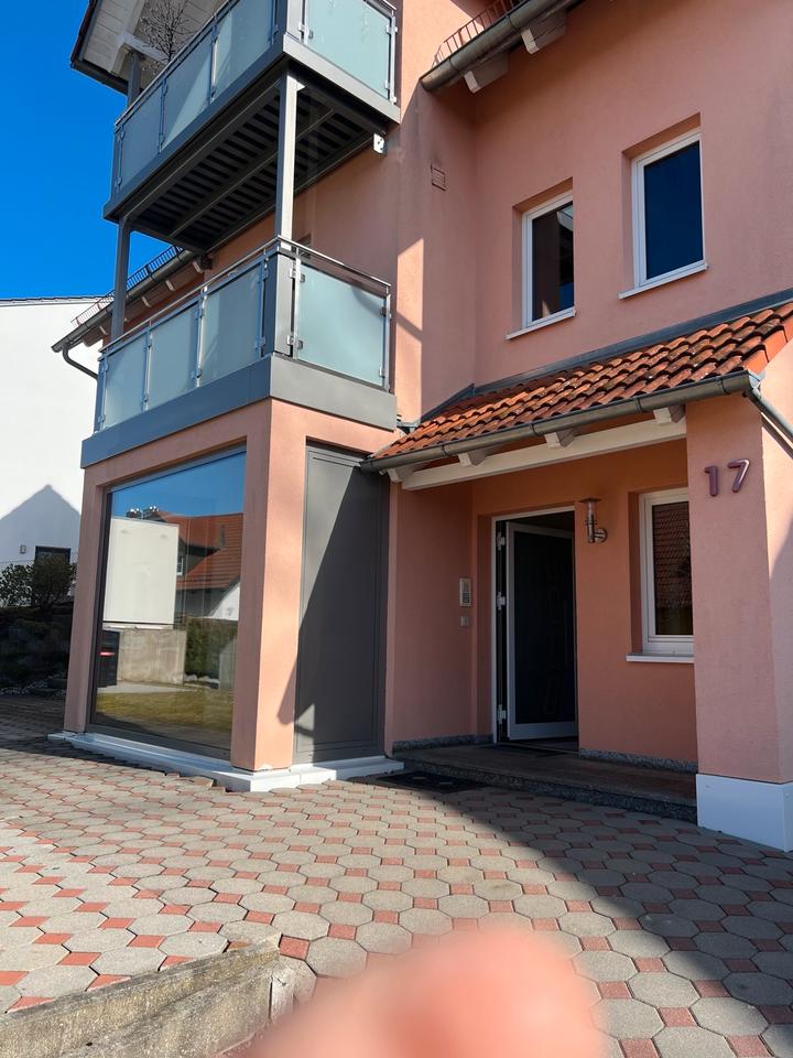 Thumbnail-2-Zimmerwohnung 66 qm, mit Terrasse, teilmöbliert