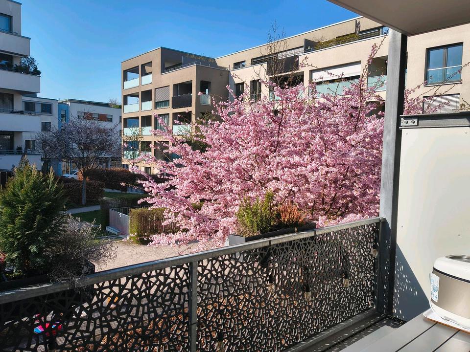 Thumbnail-Neuwertige,hochwertige 4 Zimmer Wohnung in Esslingen zu verkaufen