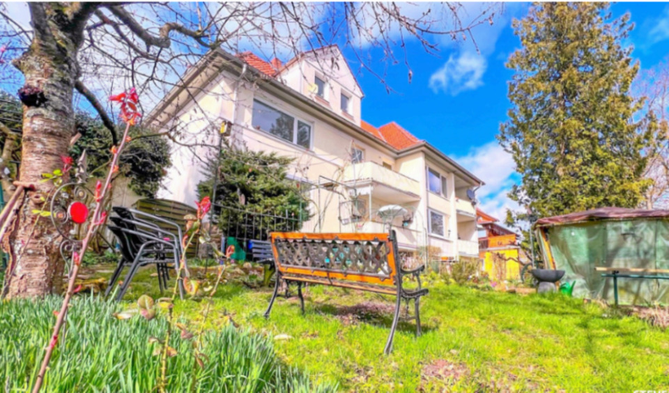 Thumbnail-Schöne 3-Zimmerwohnung mit BalkonEssküche in guter Lage Coburg