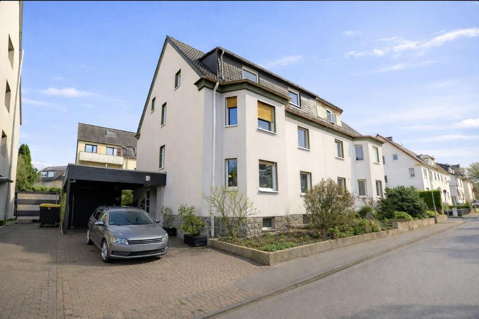 Thumbnail-Helle ca. 100 m² große 3-Zimmer-Maisonettewohnung mit Einbauküche und Tageslichtbad