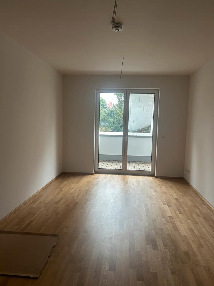 Thumbnail-Schöne 2,5-Zimmer-Neubauwohnung (2. Bezug) in zentraler Lage