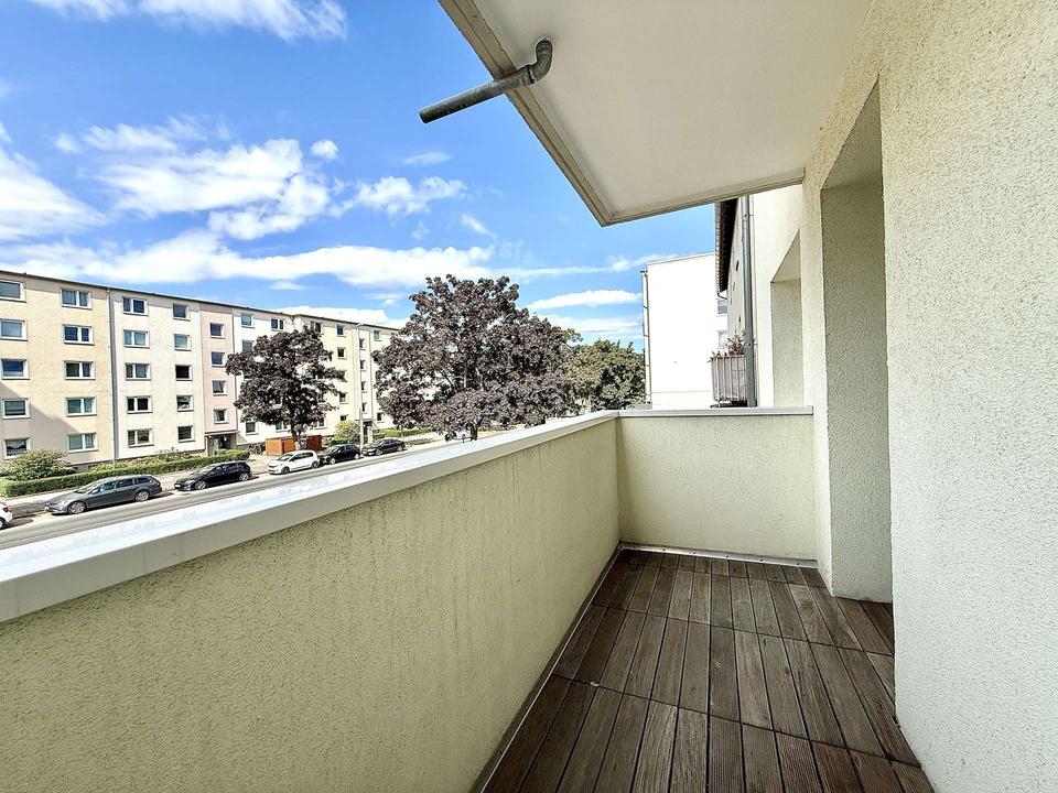 Thumbnail-Komplettsanierung: große 2-Zimmer-Wohnung mit neue Küche + Bad Balkon Keller - TOP Innenstadtlage