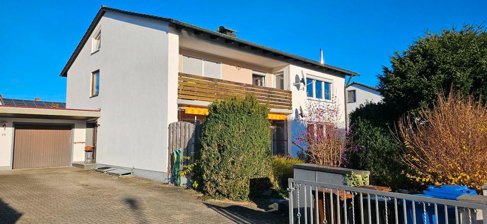 Thumbnail-Schöne 5 Zimmer Wohnung in Langquaid mit 110m2 im 1. OG