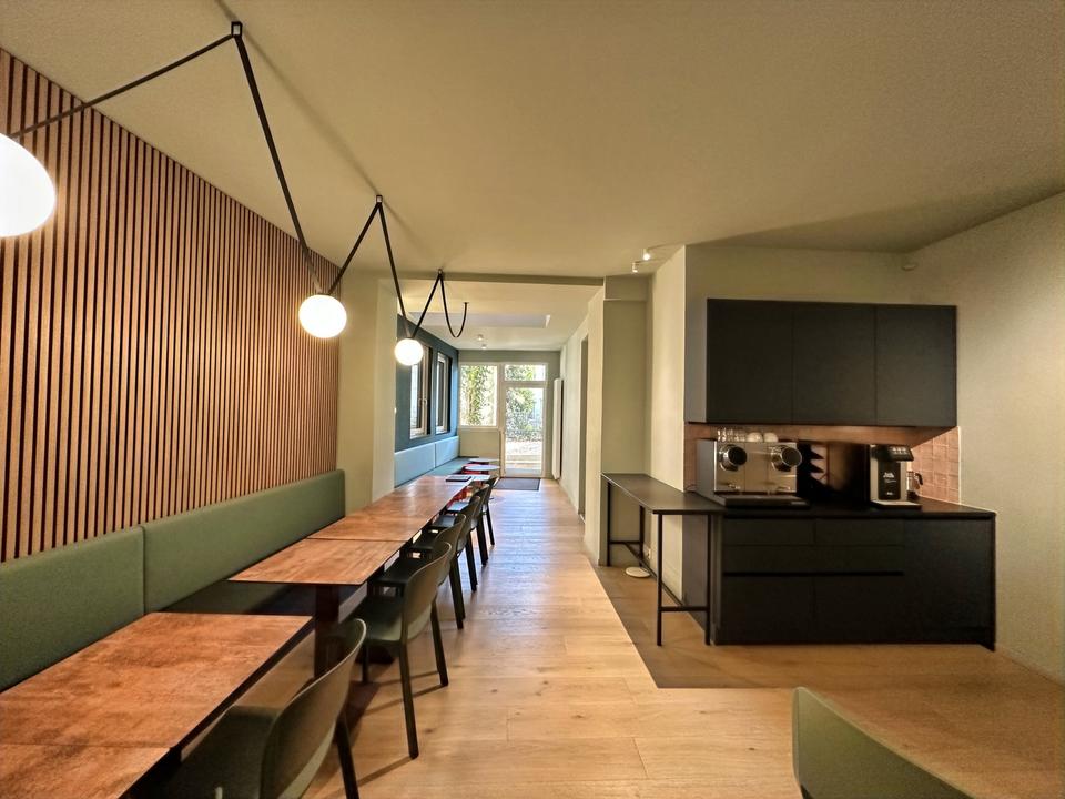 Thumbnail-Exklusive Gewerbeflächen am Hölderlinplatz