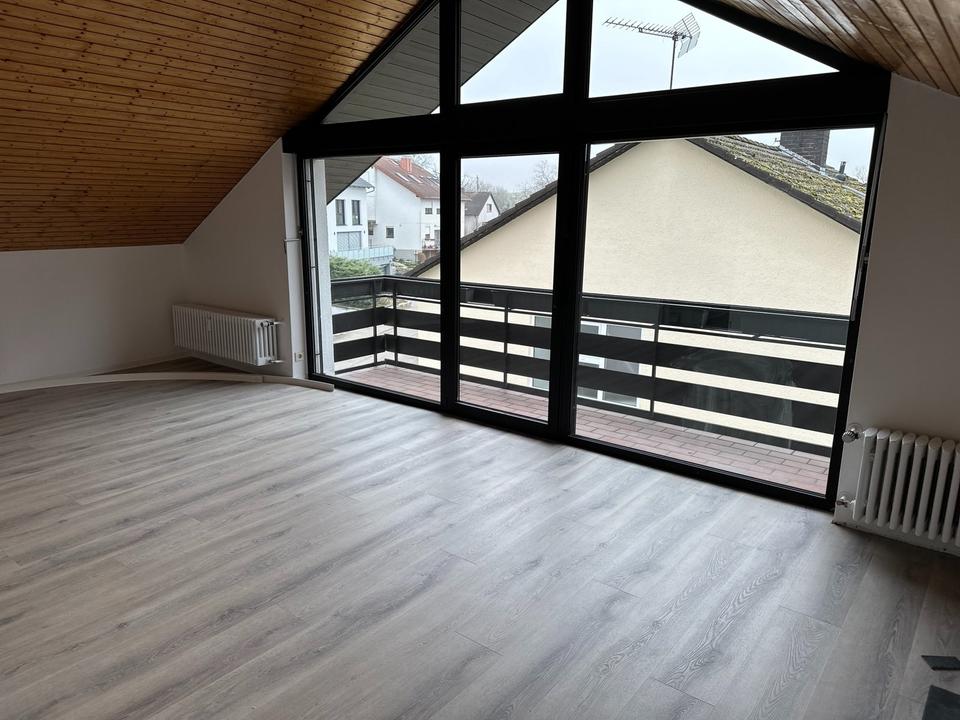 Thumbnail-56qm 3-ZKB Studio-Wohnung in KA-Palmbach *TOP*