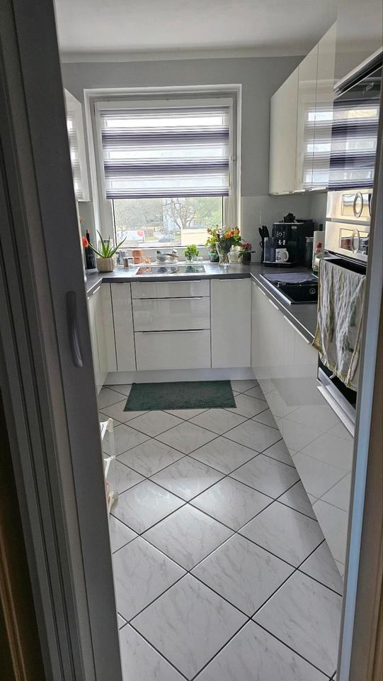 Thumbnail-Attraktive 4 Zimmer Wohnung - im grünen