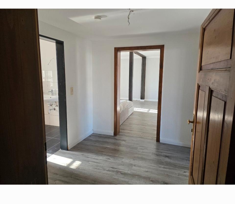 Thumbnail-Schöne 2 zimmerwohnung bei Bahnhof mit wbs Schein 420€ kalt miete