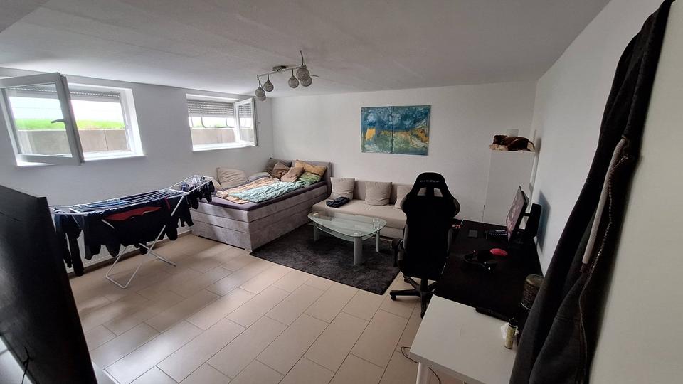 Thumbnail-Helle 1 Zimmer KB Souterrain-W. mit guter Verkehrsanbindung