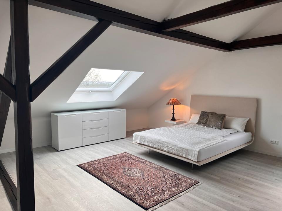 Thumbnail-Luxus-Dachstudio, Weiden-West, komplett möbliert!