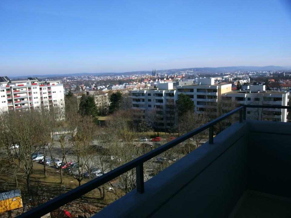 Thumbnail-3,5 ZKB 93051 Regensburg Königswiesen mit Domblick