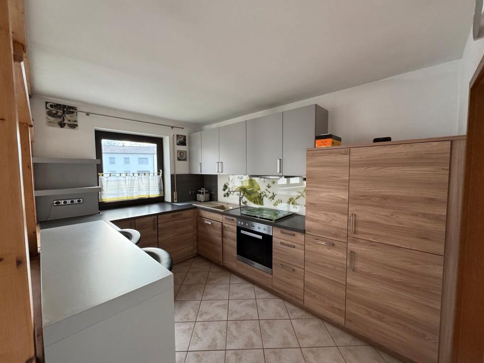 Thumbnail-5,5 Zimmer Wohnung mit Garten in ruhiger Lage zu vermieten