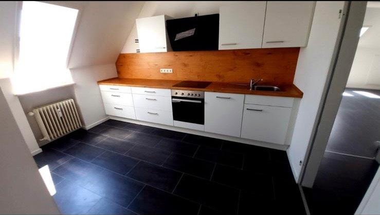 Thumbnail-Schöne 2-Zimmer-Wohnung mit Einbauküche & Stellplatz