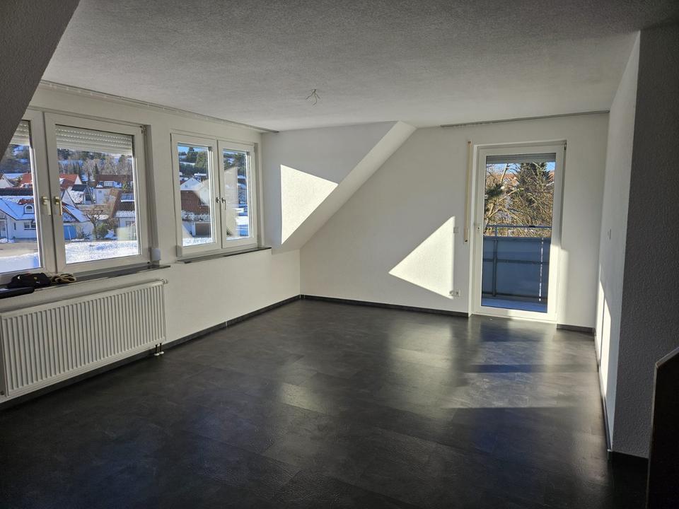 Thumbnail-Helle 4-Zimmer-Maisonette mit Balkon und Garage
