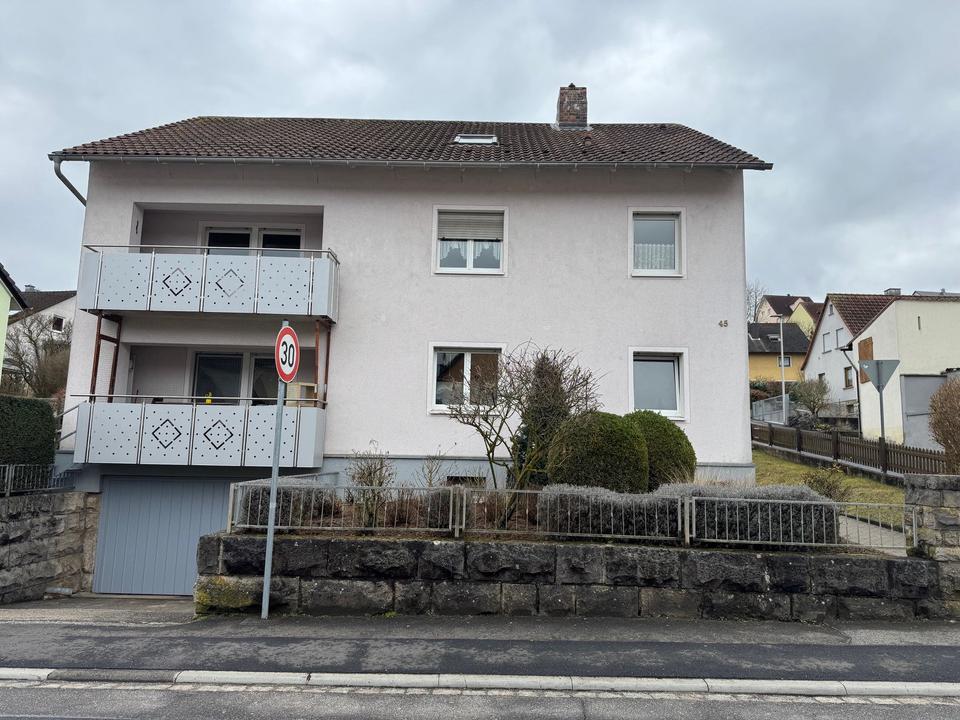 Thumbnail-DG-Wohnung mit Stellplatz in Güntersleben zum 01.06.2026