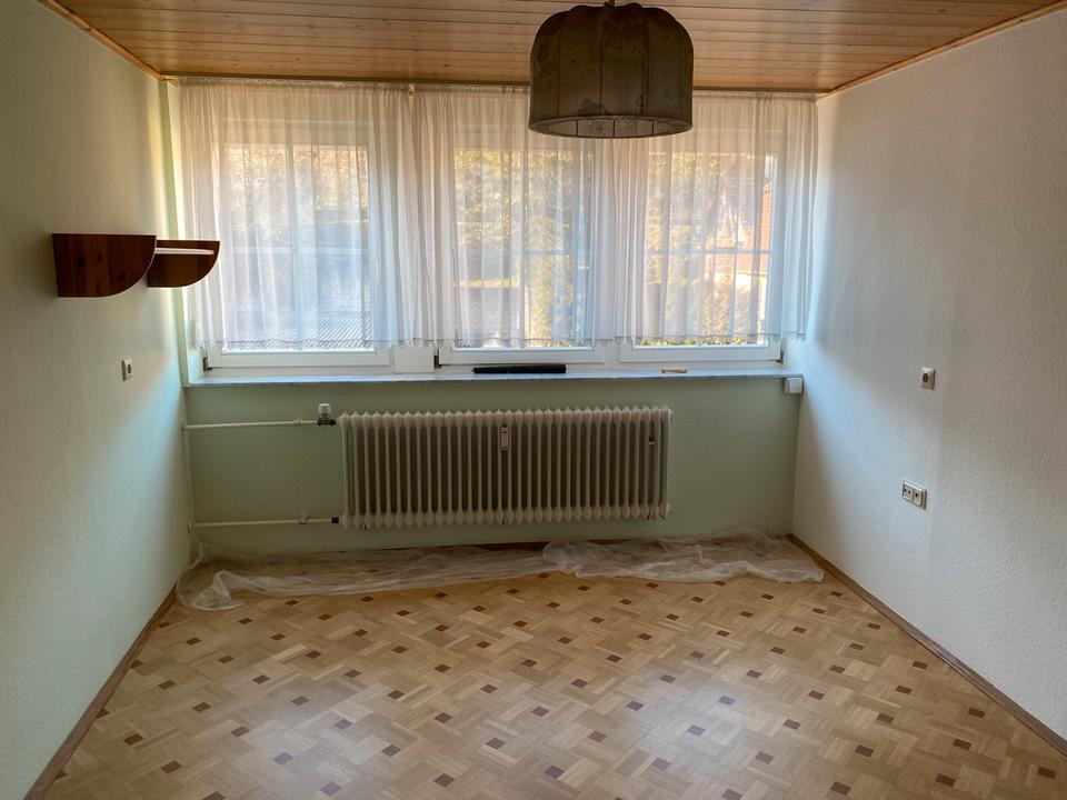 Thumbnail-Neu renovierte 3 Zimmer Wohnung zu vermieten