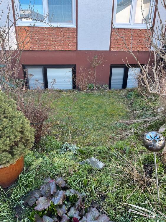 Thumbnail-Wohnung Souterrain möbliert zum 01.05.26 zu vermieten