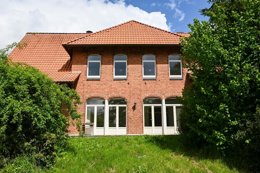 Thumbnail-Außergewöhnliches Bauernhaus in Langenhagen!