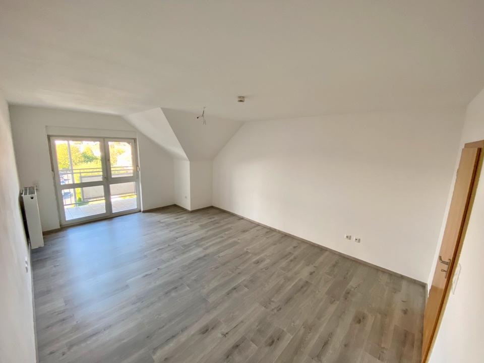 Thumbnail-Helle 2-Zimmer-Wohnung + TG-Stellplatz + Balkon in Niederwerrn
