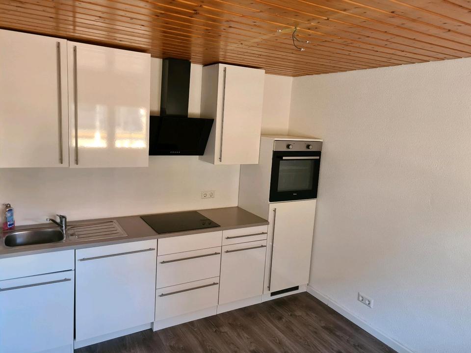 Thumbnail-Helle 2,5 Zimmer Wohnung