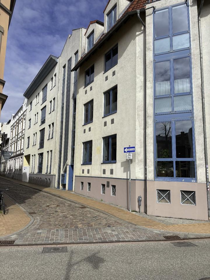 Thumbnail-Helle moderne 2-Zimmer Wohnung, Schelfstadt, Fahrstuhl