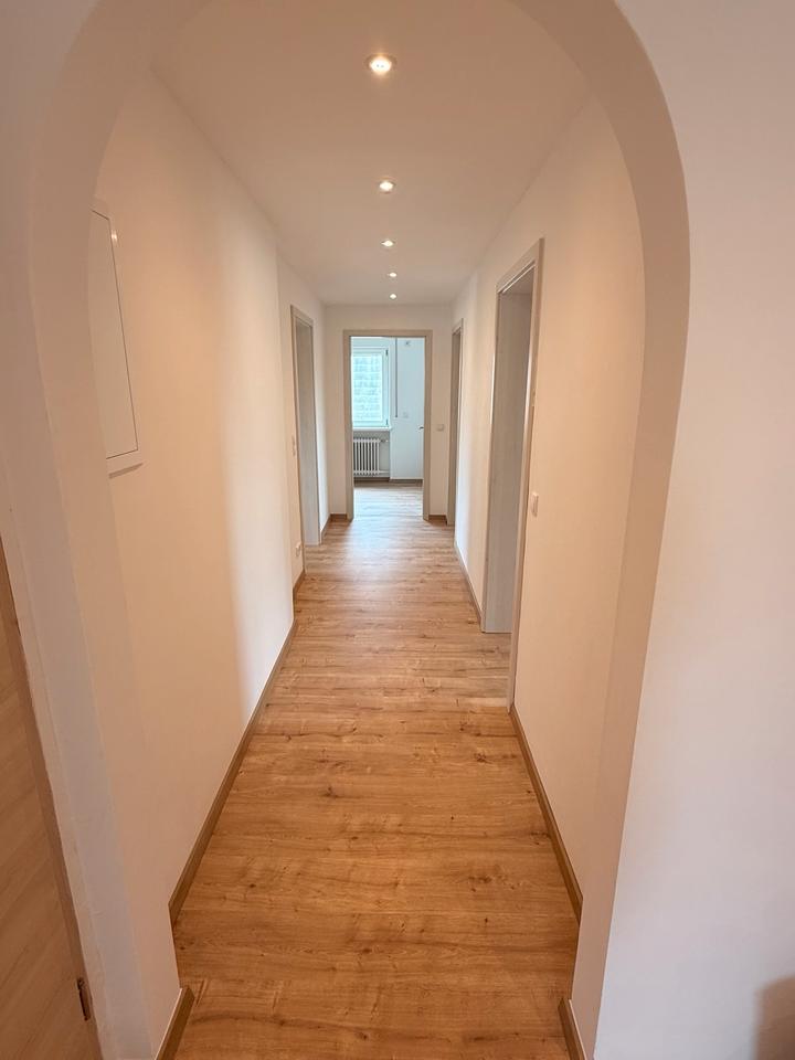 Thumbnail-Renovierte 4-Zimmer-Wohnung mit Balkon in Höchstadt Süd
