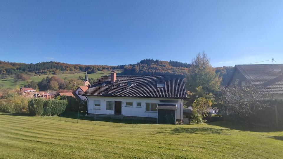 Thumbnail-Ohne Makler - VK Großes 11 Zimmer - 2 Familienhaus - Feuerbach