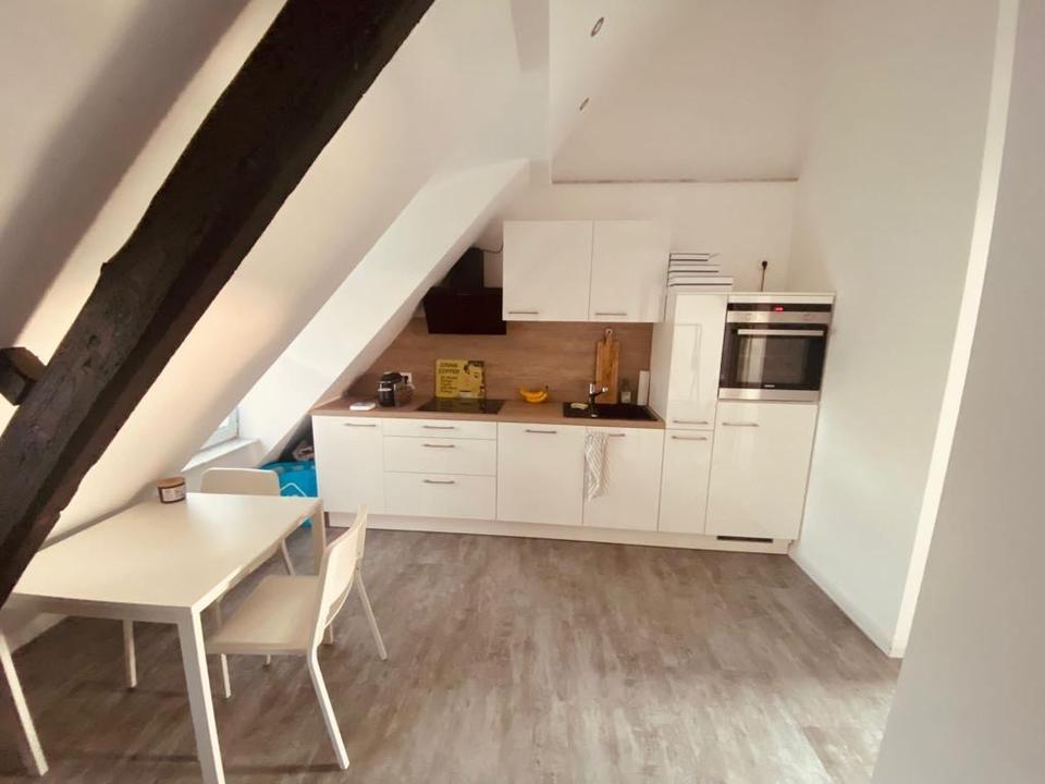 Thumbnail-Traumhafte Dachgeschosswohnung mit Küche und E-Ladestation